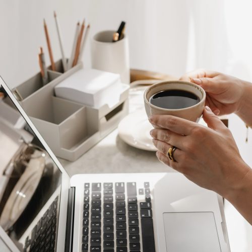 9 questions à te poser pour créer une newsletter originale, qui te ressemble et qui dure